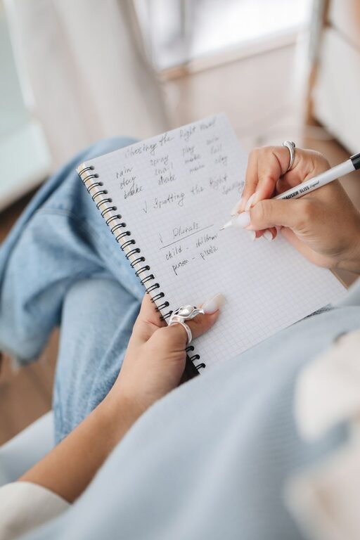 Post: How to journal for clarity and focus